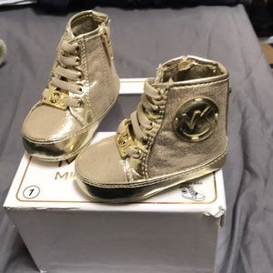 Michael kors size one shoes